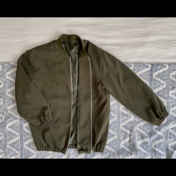 Oversized Bomber Jacket - Picture 4 of 4